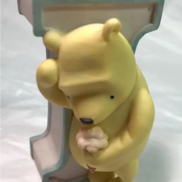 Disney Classic Winnie the Pooh Letter "I" for Ice Cream Michel & Co EUC - Picture 1 of 5